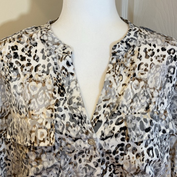 CALVIN KLEINN| Size L | animal print button down blouse - Picture 3 of 13